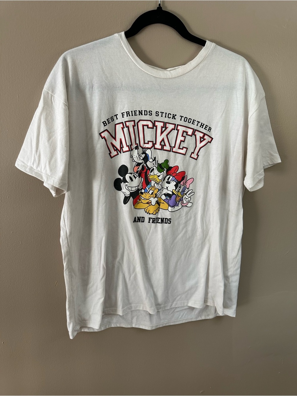 Disney Mickey & Friends "Best Friends Stick Together" Graphic Tee - Size L